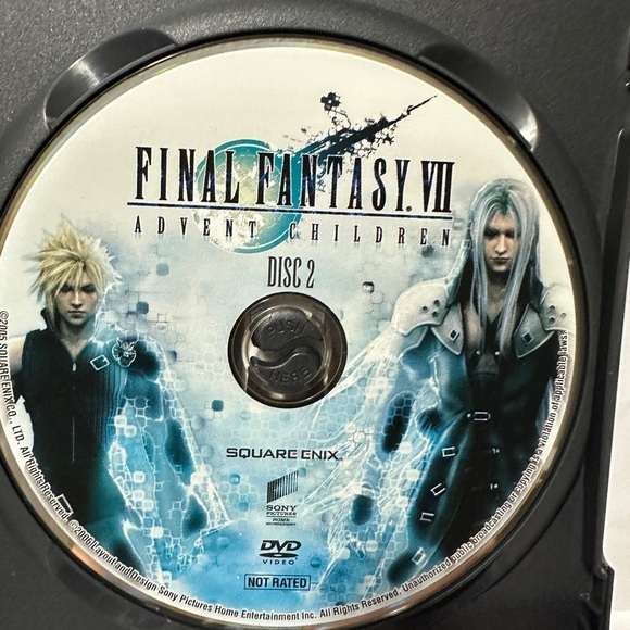 Experience the Epic Action of Final Fantasy VII Advent Children - Picture 4 of 4
